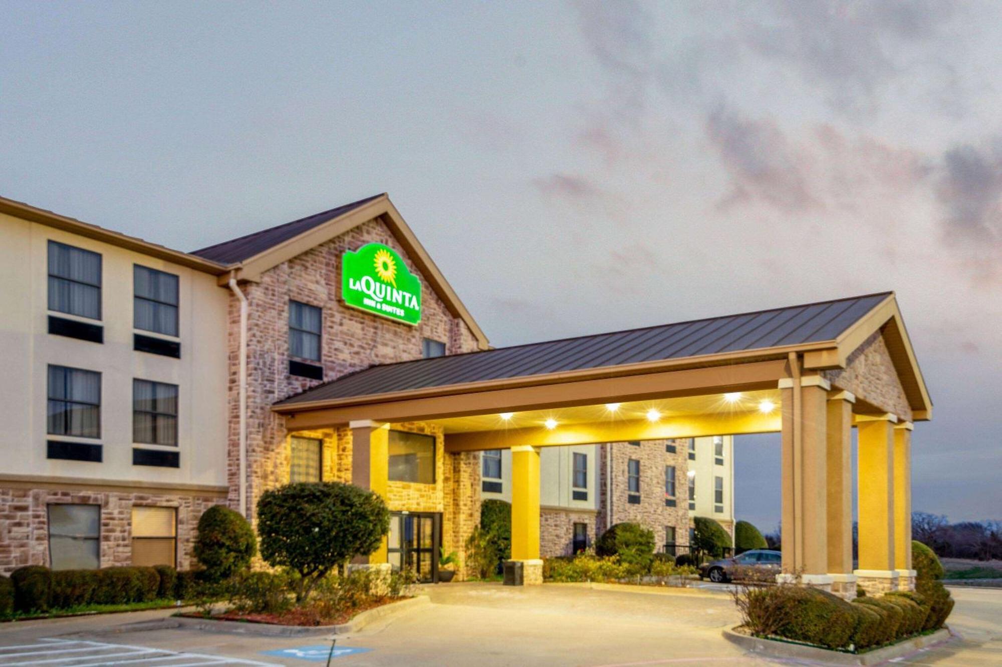 La Quinta By Wyndham Denison - North Lake Texoma Eksteriør billede